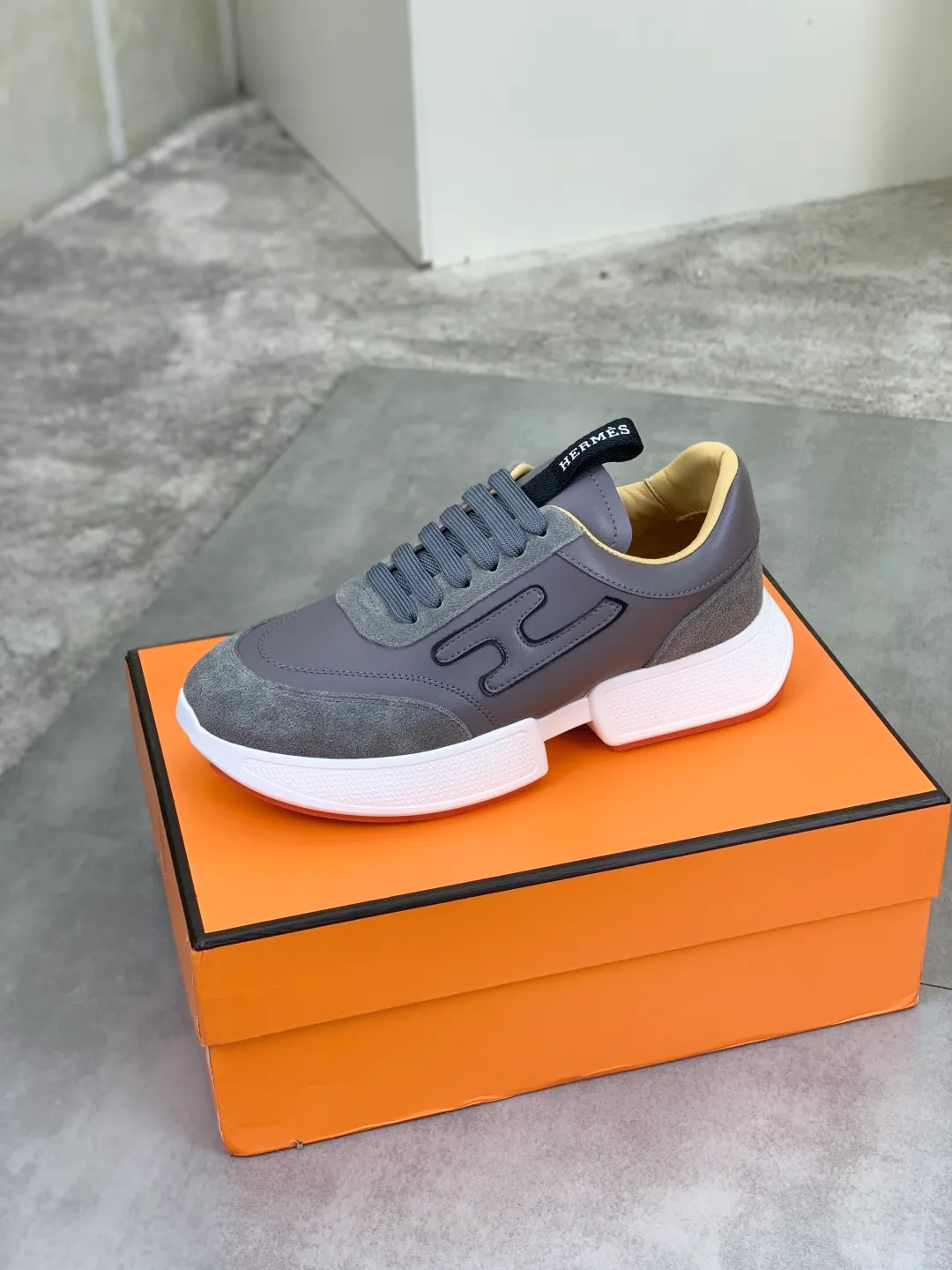 Men's shoes 💰P460 new style [HERMES] Hermès - High-end quality original order - Upper: 🔝 Napa calfskin, sewn brand 'H' totem - Inner: water-dyed cowhide - Outsole: ultra-light TPU foam; molded outsole - Ultra-high quality control·Fine workmanship: highlighted (high-end·luxury·grade) -Size: 38-44 (45 can be customized)·